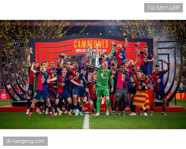 巴萨重返欧冠强队行列，竞争格局变化对赛季走势形成制约