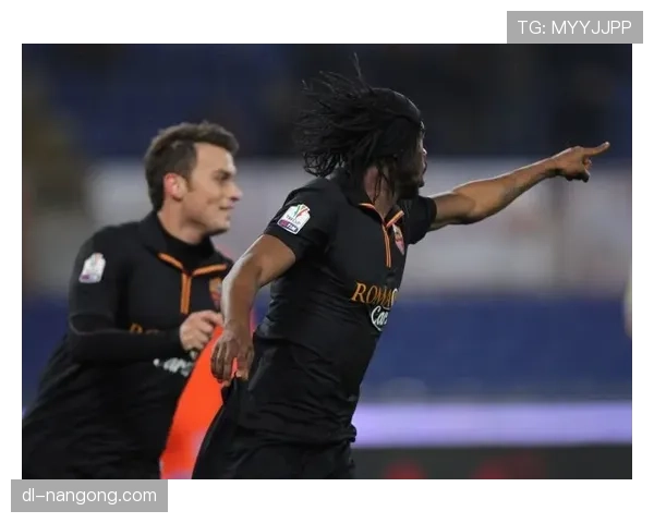 琼阿梅尼 vs 卡塞米罗：后腰传承中的战术角色与比赛影响力对比分析